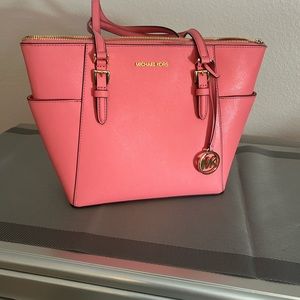 Michael Kors Crossgrain leather shoulder bag.